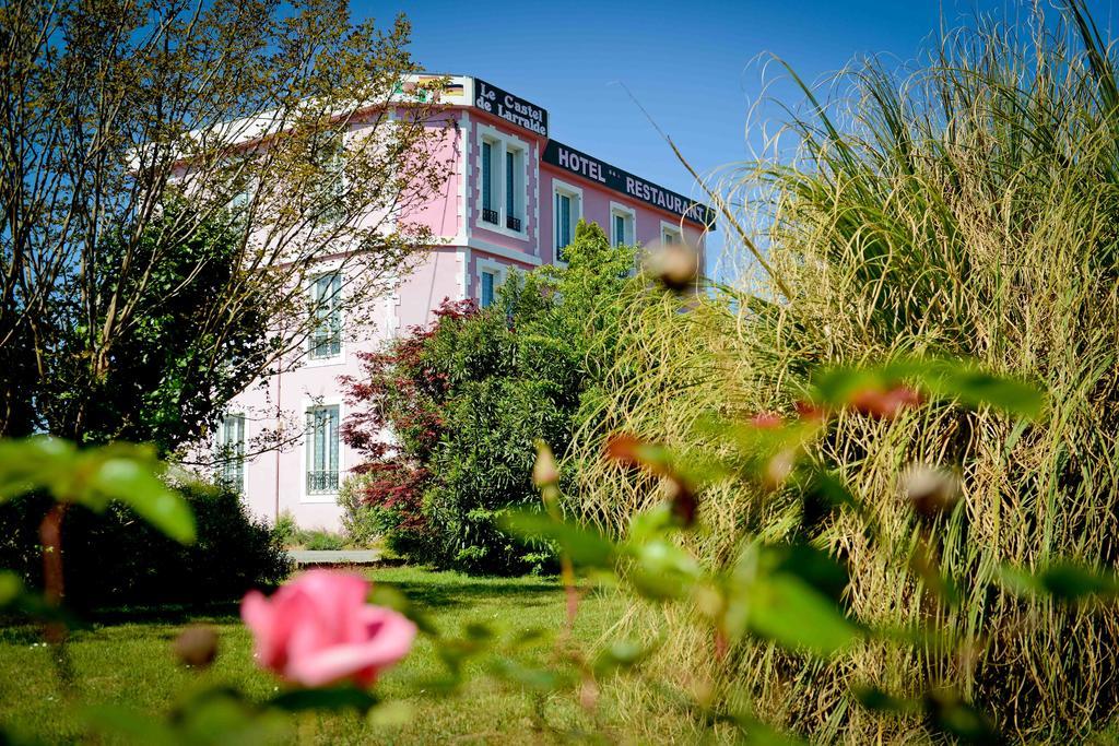 Le Castel De Larralde Hotel Assat Exterior photo
